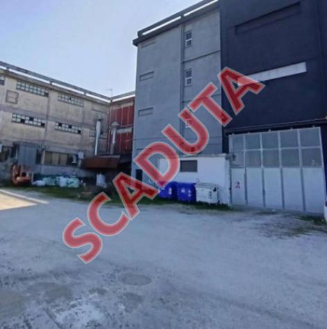 Immobile in asta di 350 m² con più di 5 locali in vendita a Appignano