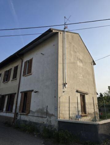 Porzione di casa indipendente con box e rustico su due livelli - Foto 2