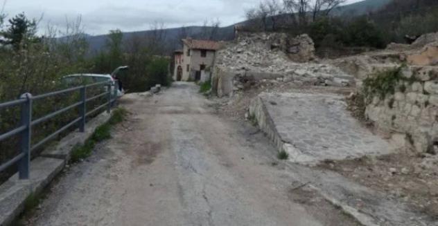 Immobile in asta di 87 m² in vendita a Castelsantangelo sul Nera - Foto 6