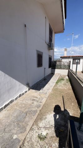 Vendita/Grazioso Bilocale con Porticato e Giardino / Corte -Via Agugliano ,Roma - Foto 4