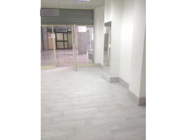 Negozio in Via Tuscolana - Foto 2