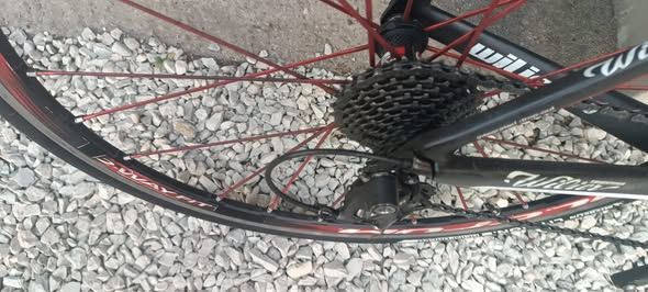 vendo wiler taglia S centouno air 11v in carbonio- prezzo 1.100 euro trattabili - Foto 3