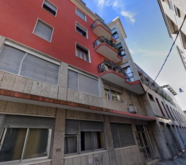 Immobile in asta di 123 m² con più di 5 locali e box auto in vendita a Rovigo