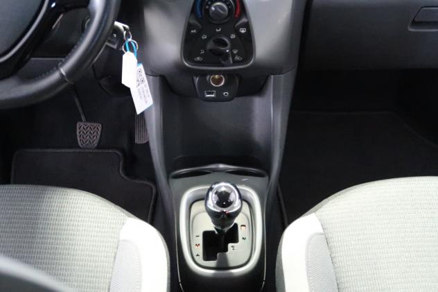 Toyota Aygo Connect 1.0 VVT-i 5 porte x-cool Automatica - Foto 8