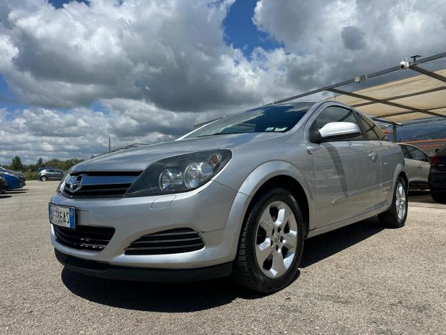 Opel Astra GTC 1.3 Diesel - Foto 10