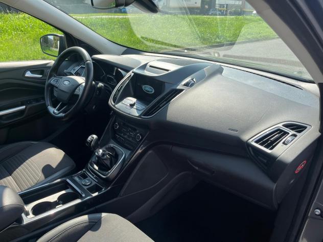 Ford Kuga 2.0 TDCI 150 CV S&S 4WD Titanium - Foto 9