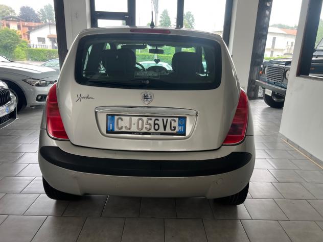 Lancia Ypsilon 1.4 16V Argento - Foto 5