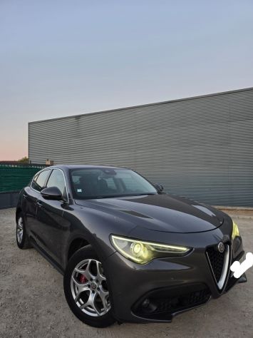 Bellissima Alfa Romeo Stelvio anno 2019