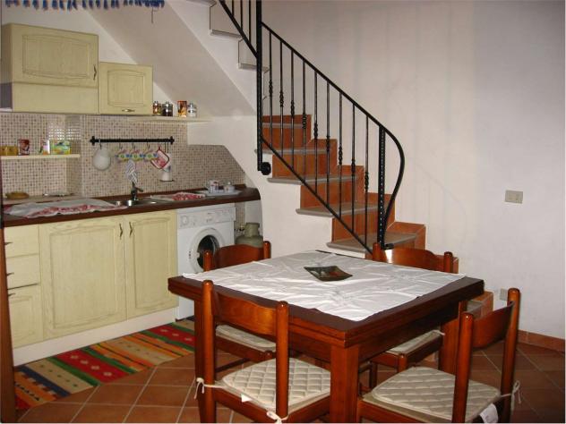 A000249 - monolocale arredato / porta napoli