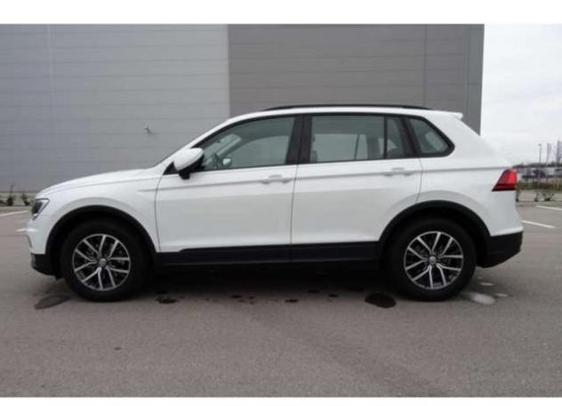 VOLKSWAGEN Tiguan 1.6 TDI SCR Urban BlueMotion Technology rif. 15353672 - Foto 3