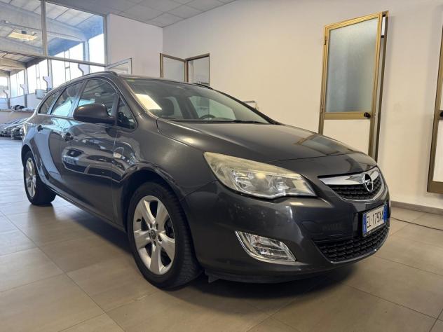 Opel Astra 1.7 CDTI 110CV Sports Tourer Cosmo - Foto 3