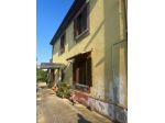 VILLETTA INDIPENDENTE CON PISCINA E VIGNETO A CASTELVENERE, IMMERSA NELLA VALLE