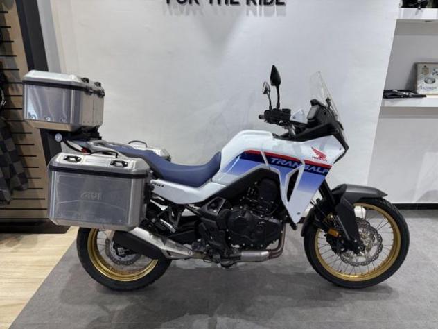 HONDA Transalp XL750 . rif. 23494693 - Foto 2