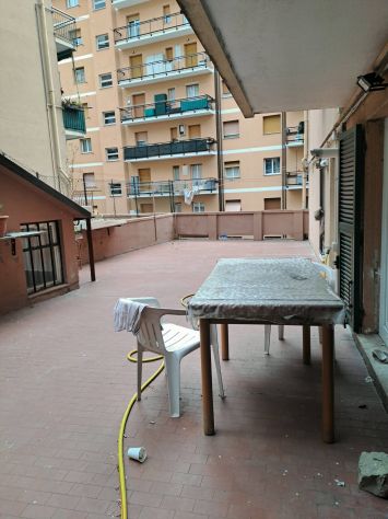affitto camera matrimoniale con uso tutta la casa e terrazzo di 50 mt quadri - Foto 3