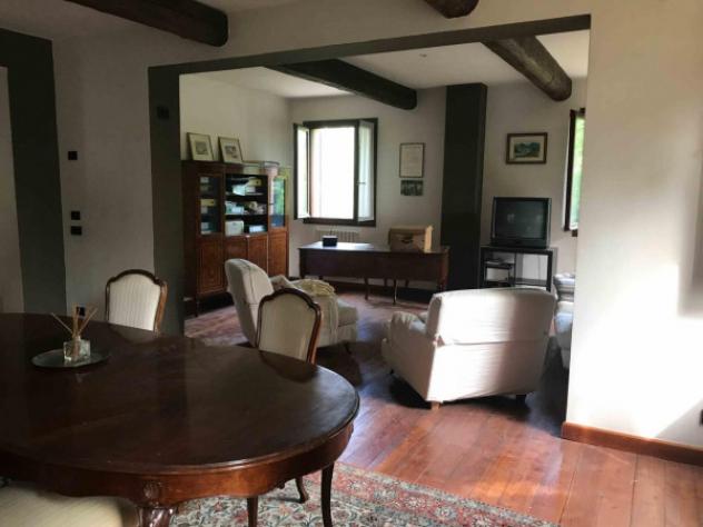 Rustico / Casale di 600 m² con più di 5 locali e box auto in vendita a Carpi - Foto 6