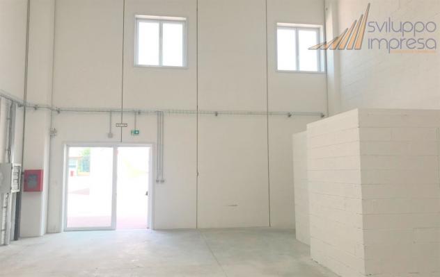 CAPANNONE DI RECENTE COSTRUZIONE IN AFFITTO A BUSNAGO - Foto 11