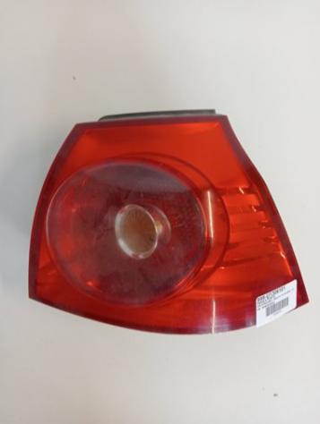 FANALE POST.D. 999-U1306101 Parti elettriche  Fanaleria  Fanali  Fanale int. post. d VOLKSWAGEN - GOLF 5 - 01-11-2003 - 01-11-2008