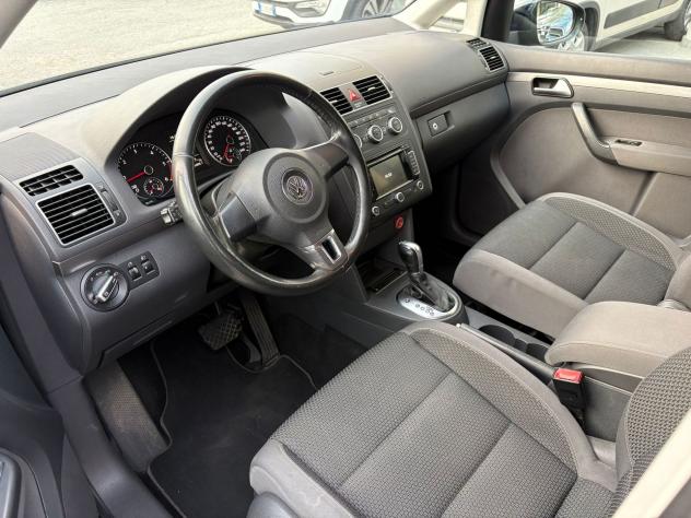 Volkswagen Touran 1.6 TDI DPF DSG Comfortline - Foto 9