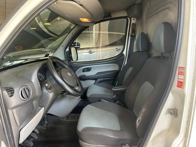FIAT Doblò DOBLO 1.9 MJ CARGO MAXI S.VTR SX - Foto 6