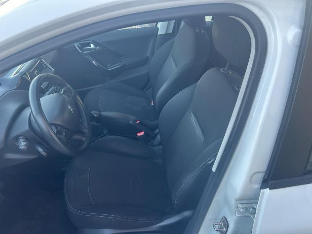 Peugeot 208 1.4 HDi 68 CV autocarro - Foto 6