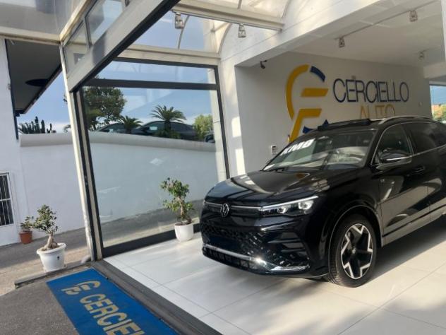 VOLKSWAGEN Tiguan 2.0 TDI 150 CV DSG R-Line Plus da €519,00 mensili rif. 24068274 - Foto 6