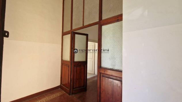 Prestigiosa villa storica in zona ospedale ? fano
questa splendida villa d'epoca, situata a fano in una posizione privilegiata tra via cesare rossi e - Foto 12
