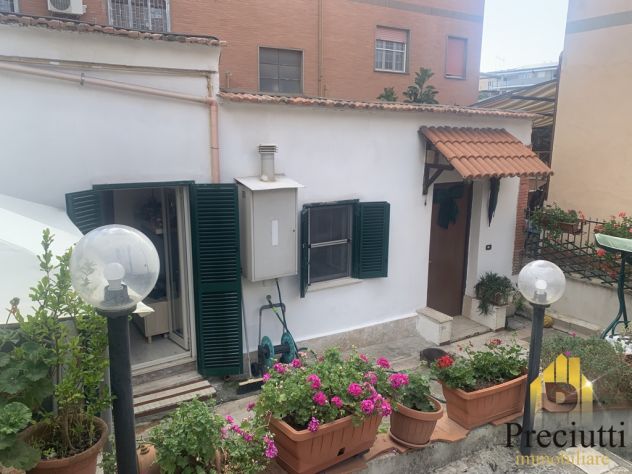 BRAVETTA VIA DEGLI AMODEI CASA INDIPENDENTE