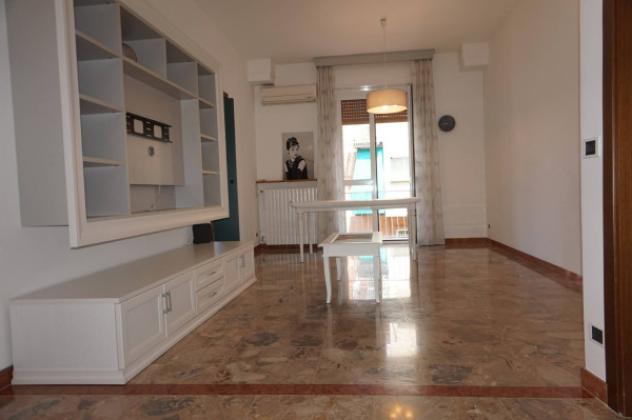 Appartamento di 70 m² con 2 locali in affitto a Milano - Foto 2