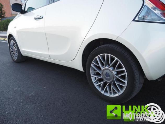 LANCIA Ypsilon 1.2 69 CV 5 porte S&S Silver - Foto 9