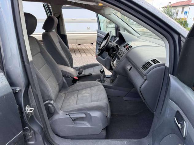 VOLKSWAGEN Touran Touran 2.0 tdi Trendline 140cv 7posti 6marce WRC A rif. 24176728 - Foto 10