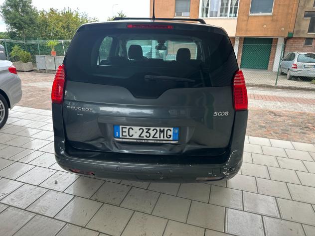 Peugeot 5008 1.6 HDi 110CV (12 RATE) - Foto 8