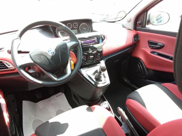 Lancia Ypsilon 1.2 69 CV GPL Ecochic Silver - Foto 4
