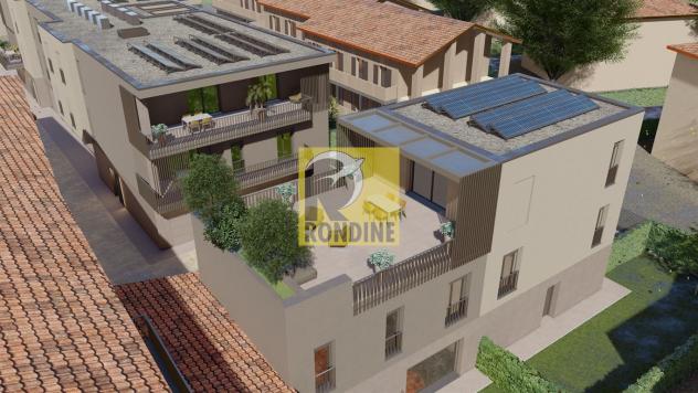 Soluzione indipendente con giardino esclusivo e 3 camere da letto
