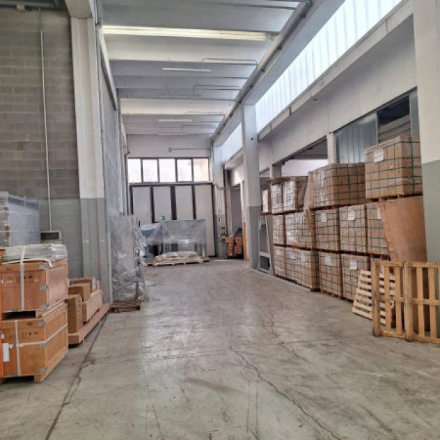 Immobile di 10000 m² con più di 5 locali in affitto a Maranello - Foto 9