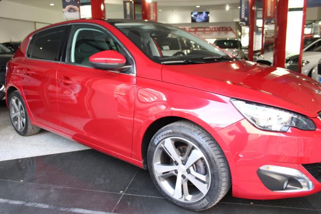 Peugeot 308 PureTech Turbo 130 cv TETTO PANORAMA NAVIG LED - Foto 2