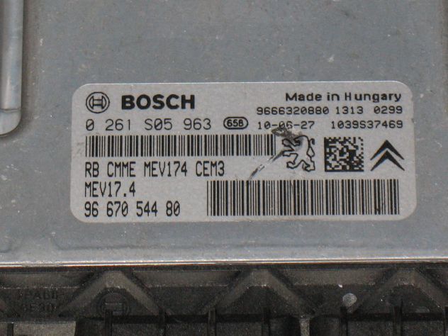 0261S05963 ECU CENTRALINA CITROEN PEUGEOT MEV17.4 9667054480 9666320880 - Foto 2