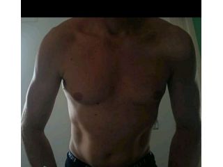 Amore e incontri Bari - Uomo bella presenza molto dotato cerco ragazza o donna x relazione passiona … Tel:3793953277