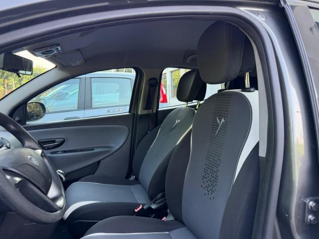 Lancia Ypsilon 1.2 69 CV 5 porte Platinum - Foto 7