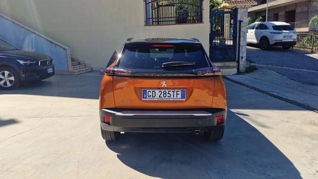 Peugeot 2008 BlueHDi 130 S&S EAT8 GT Line - Foto 5