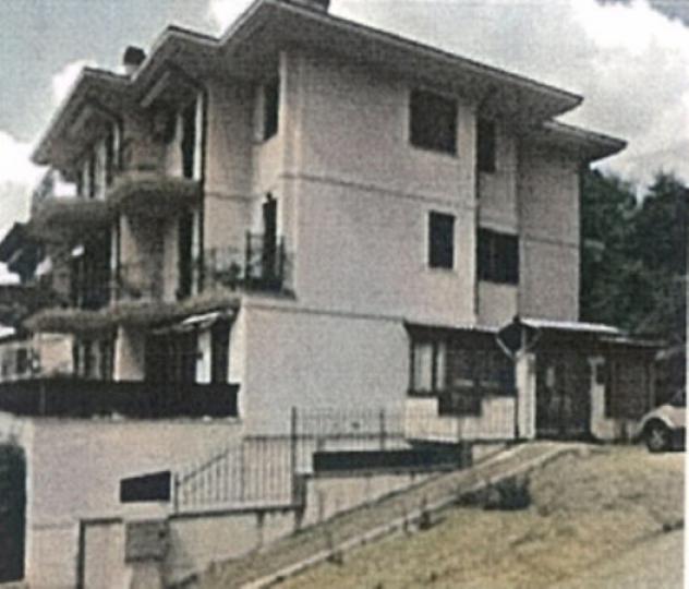 Immobile in asta di 23 m², box auto in vendita a Camerino - Foto 2