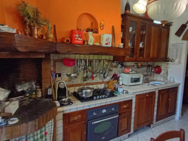 APPARTAMENTO di 4 vani e di 75 mq (GAMBASSI TERME) rif. G 28 - Foto 3