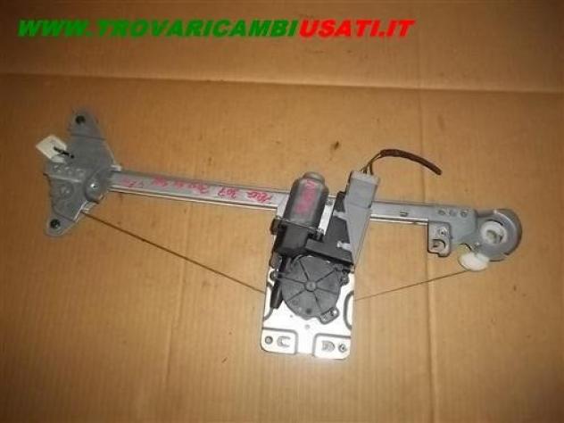 ALZAC ELETT PORTA POST. S.4 FILI SW PEUGEOT 307  Carrozzeria  Lamierati esterni  Porte  Alzacristallo por PEUGEOT - 307 - 01-09-2005 - 01-07-2008