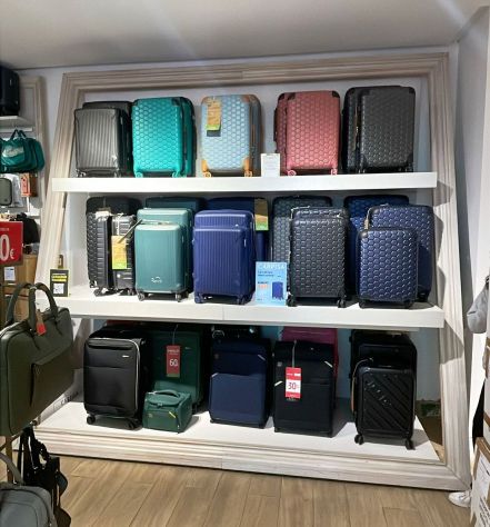 CORNER CON CORNICE E MENSOLE 20461