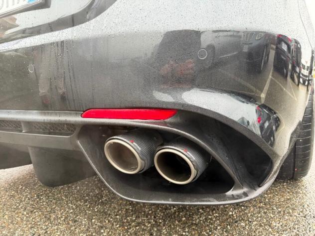 ALFA ROMEO Giulia (2016) Giulia 2.9 V6 Bi-Turbo AT8 Quadrifoglio - Foto 10