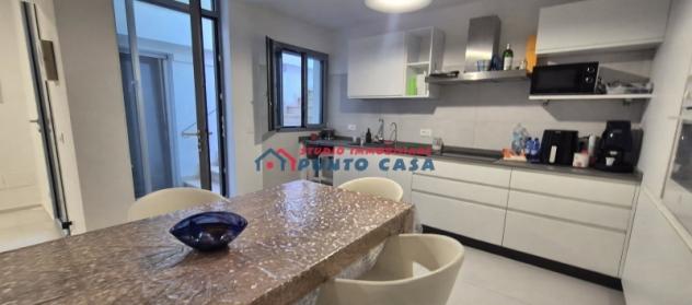LUNGOMARE DANTE ALIGHIERI - Fronte Spiaggia - 100 mq, 3 vani oltre accessori. Residence esclusivo con piscina. Euro 130mila - Foto 3
