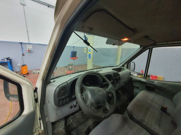 Ford Transit 2.5 TD Cassone 4,20 m - Foto 8