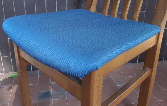 COPPIA SEDIE IMBOTTITE LEGNO MASSELLO PREZZO REALIZZO - Foto 5