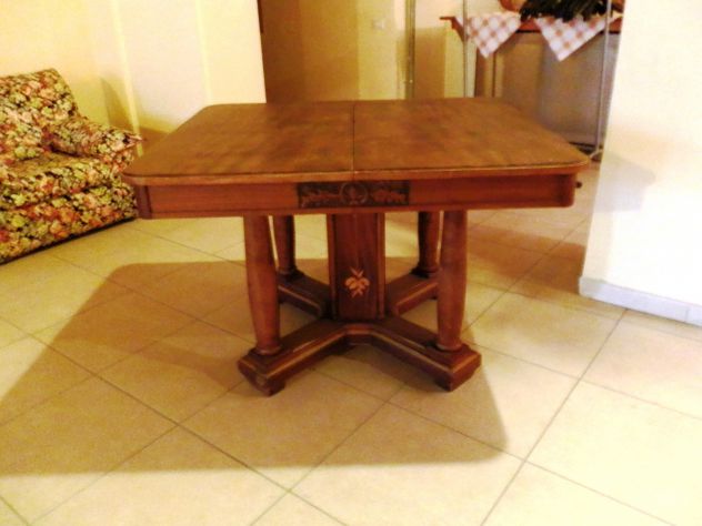 Vari articoli di arredamento in legno massiccio - Foto 2