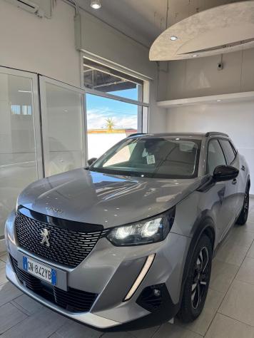 Peugeot 2008 BlueHDi 130 S&S EAT8 Active Pack - Foto 4