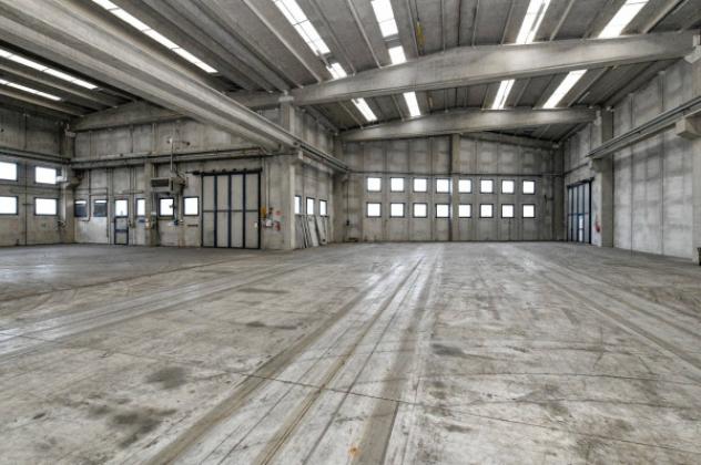 Immobile di 9500 m² con più di 5 locali in vendita a Brescia - Foto 9